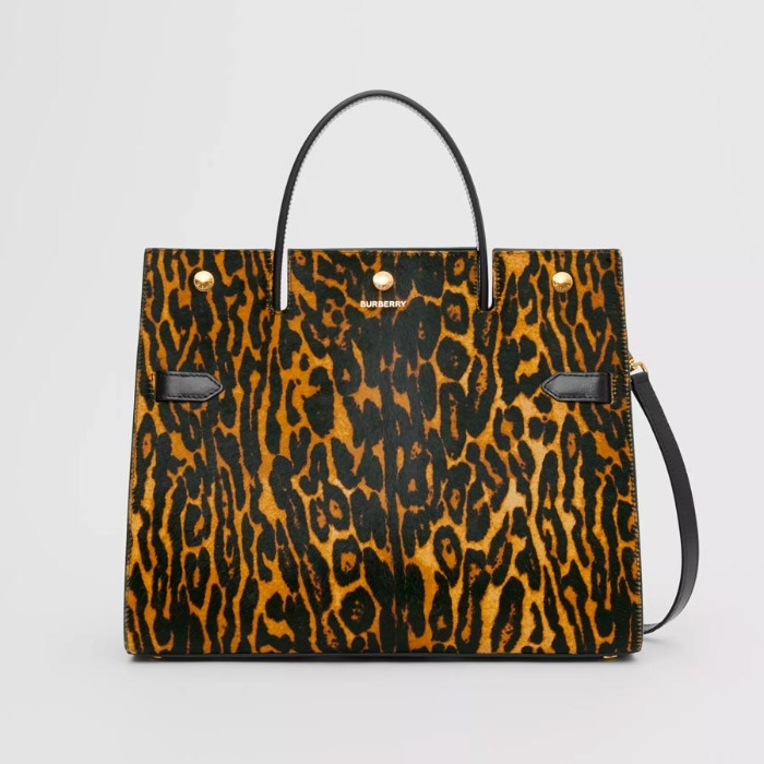 유럽직배송 버버리 토트백 BURBERRY Medium Leopard Print Calf Hair and Leather Title Bag 80230561