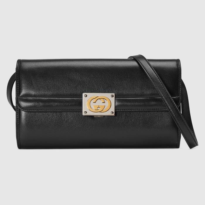 유럽직배송 구찌 GUCCI Gucci Leather small shoulder bag with Interlocking G 6285211W10X1000