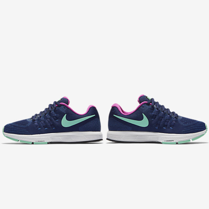 유럽직배송 나이키 NIKE Nike Air Zoom Vomero 11 Women&#039;s Running Shoe 818100-402
