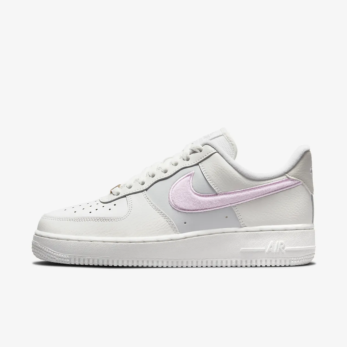 유럽직배송 나이키 NIKE Nike Air Force 1 &#039;07 Women&#039;s Shoes DQ0826-100