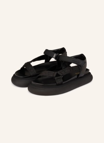 유럽 및 독일 직배송 몽클레어 플랫폼 샌들 MONCLER CATURA Platform sandals Black 1249323
